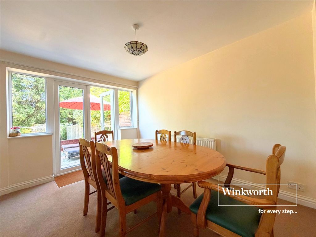 Property photo 3 of 17 Picture No. 01