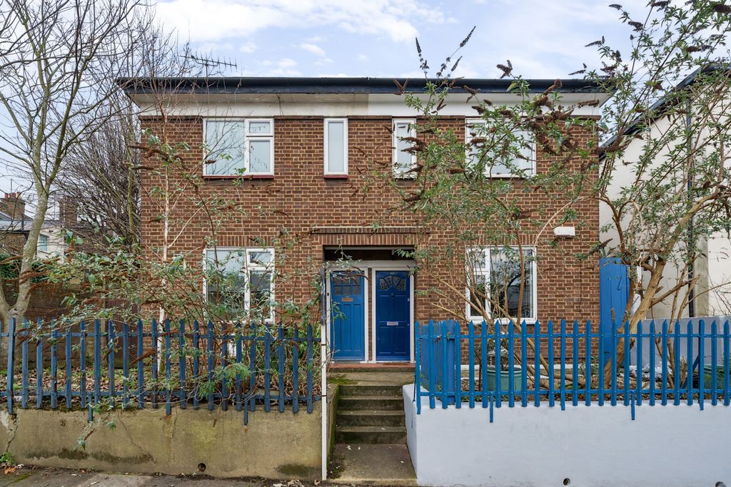 Property photo 2 of 14 External