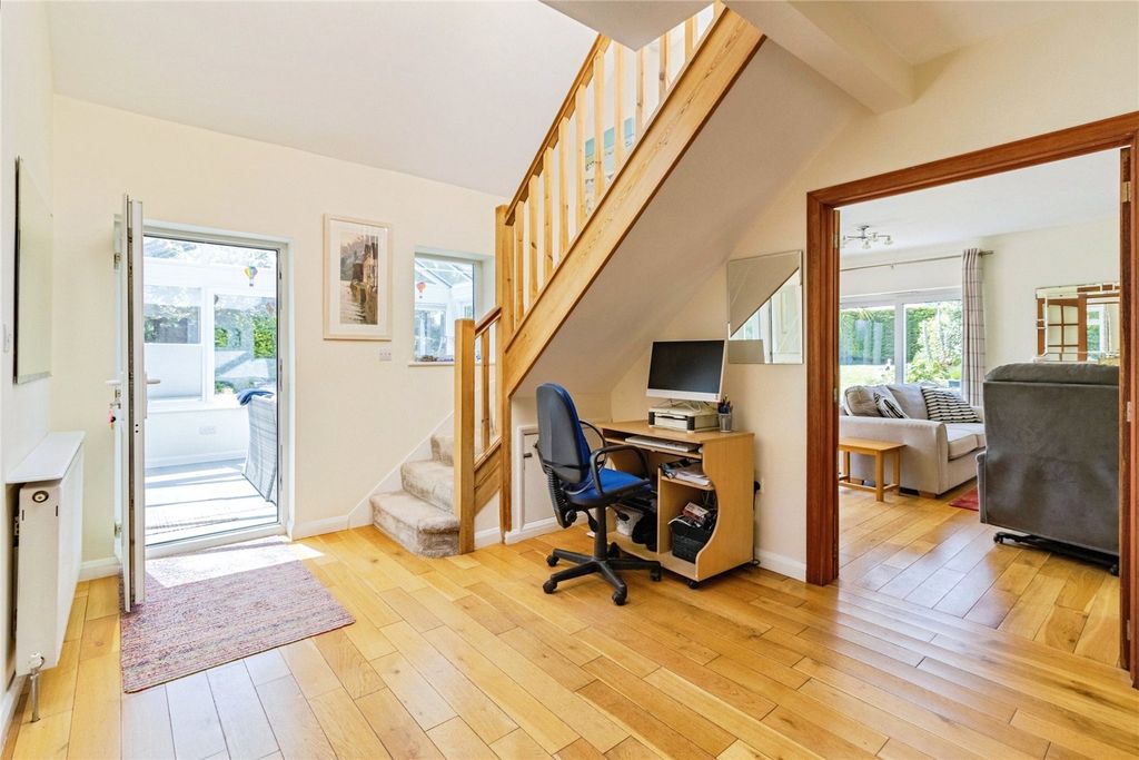 Property photo 3 of 33 Picture No. 40