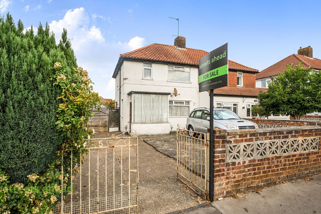 Property photo 1 of 13 d220A68d-d209-443...