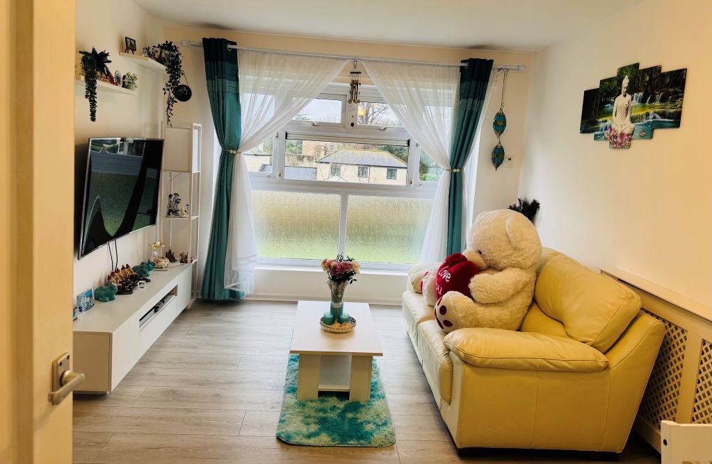 Property photo 3 of 14