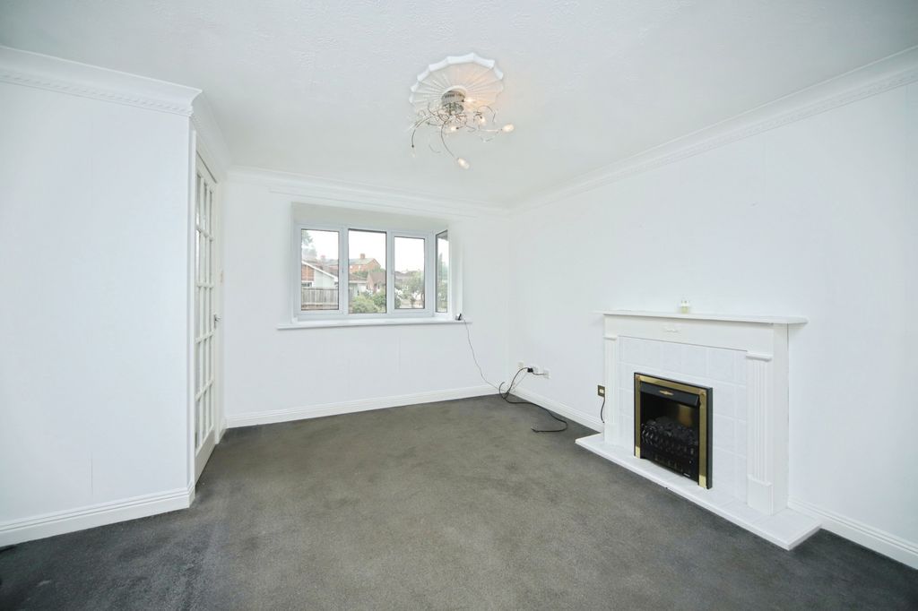 Property photo 3 of 18 Photo