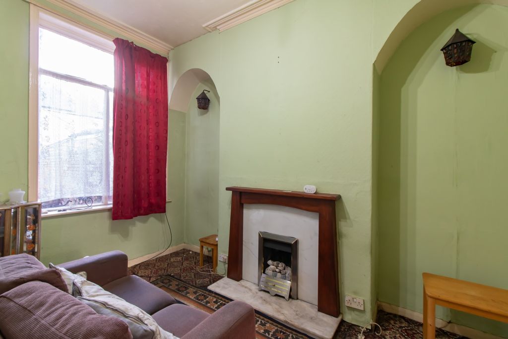 Property photo 2 of 12 Image 2