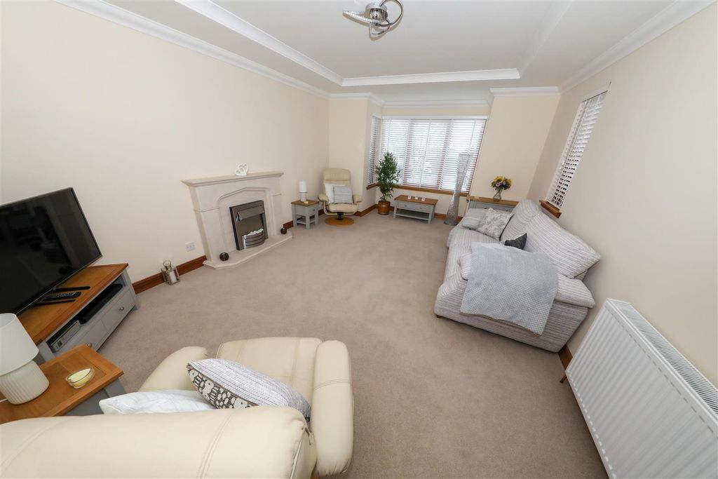 Property photo 3 of 22 c
