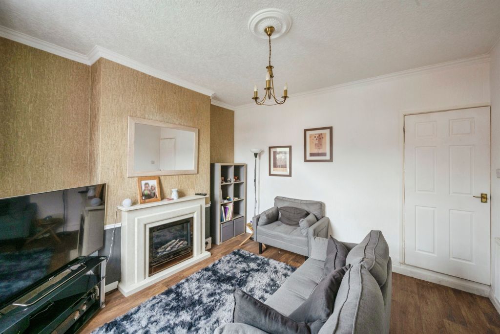 Property photo 3 of 13