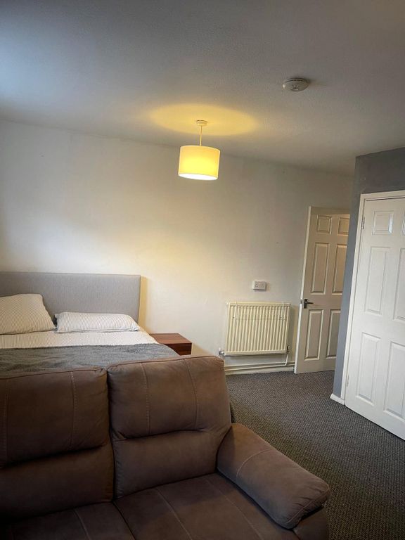 Property photo 2 of 6 Picture No. 03