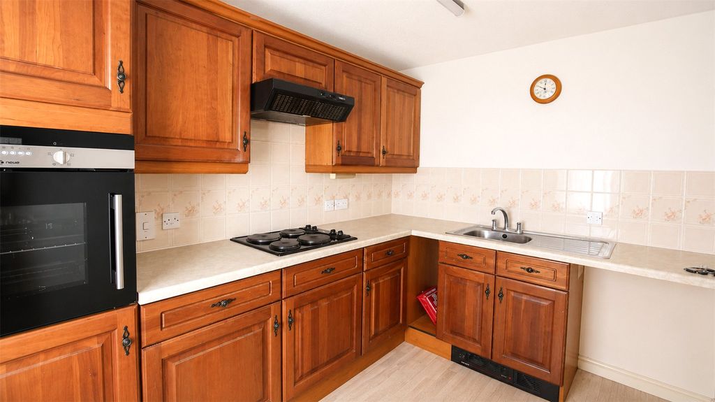 Property photo 3 of 9 Picture No. 04