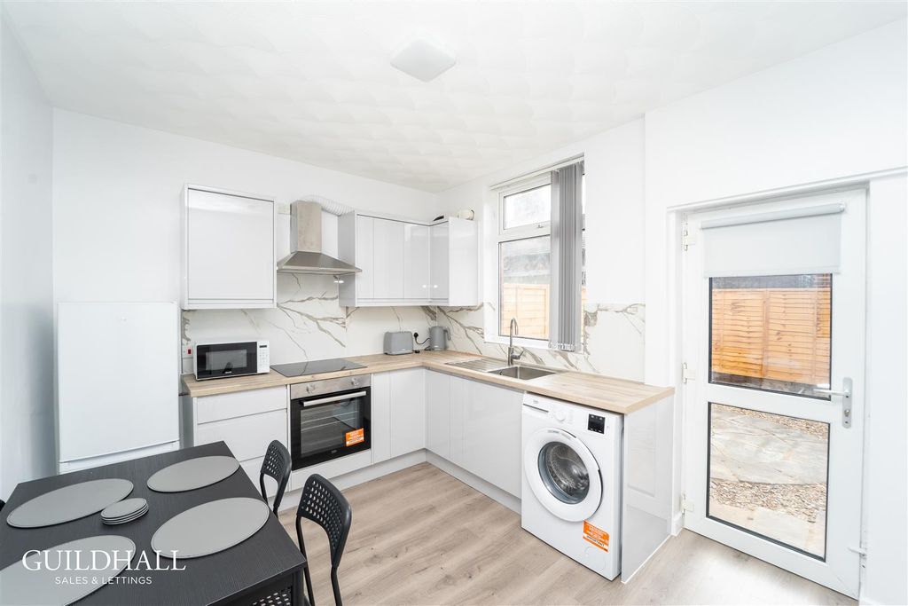 Property photo 2 of 17 1-15.Jpg