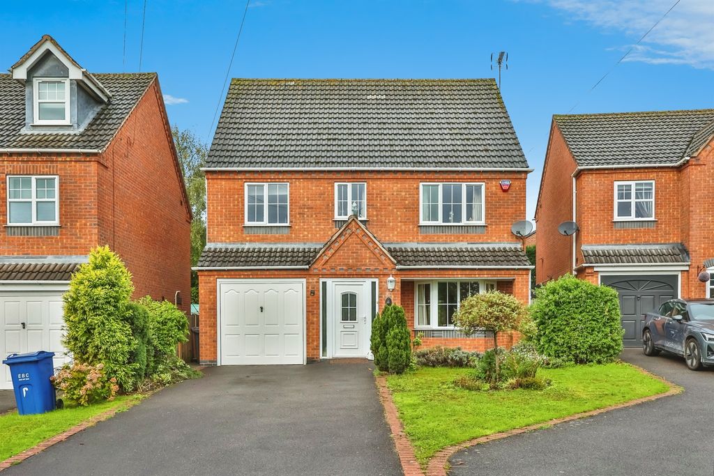 Property photo 1 of 18