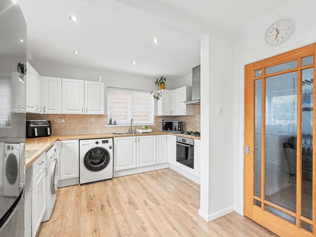 Property photo 3 of 30 48917116