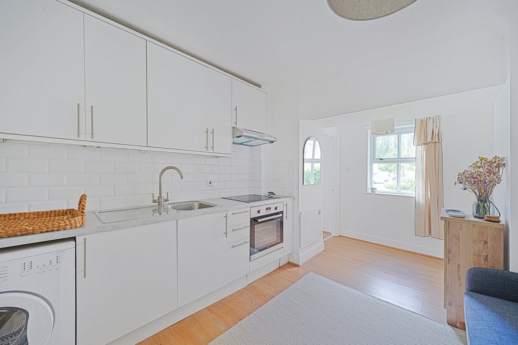 Property photo 2 of 18 Open Plan Living