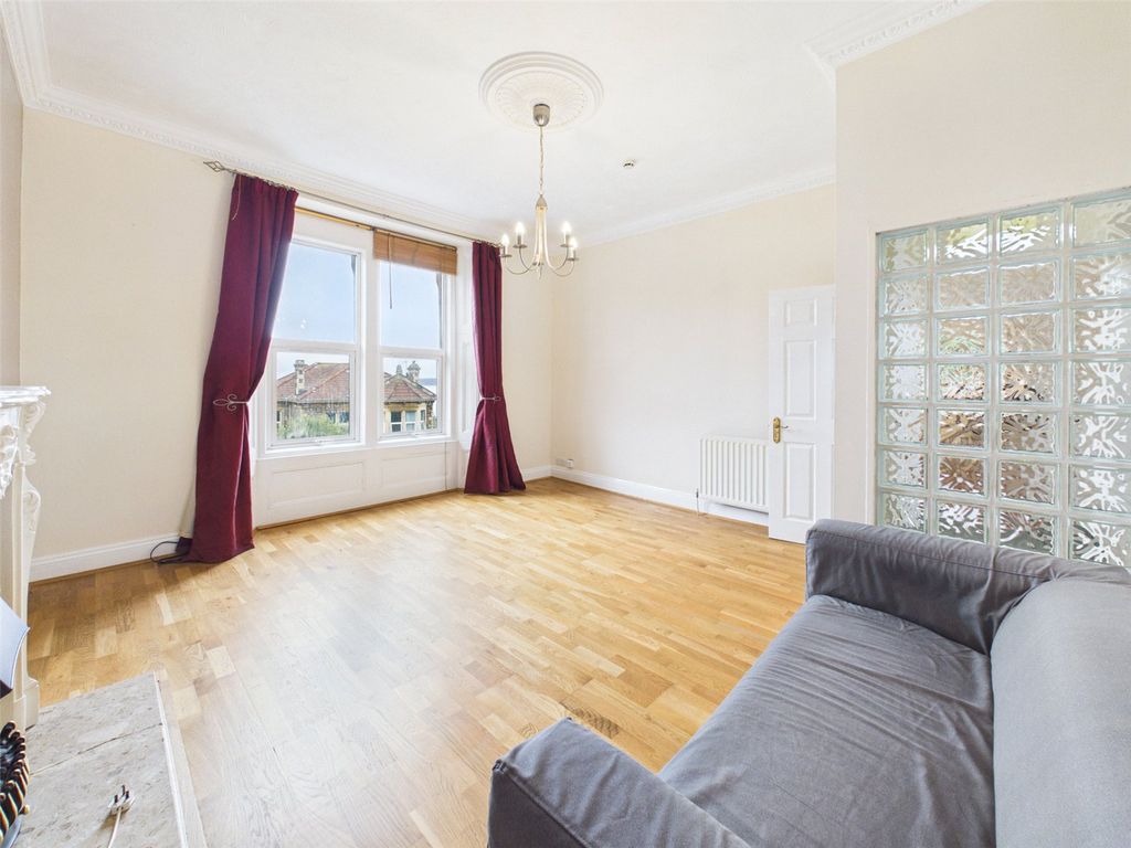 Property photo 3 of 9 Picture No. 06