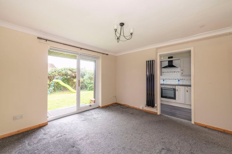 Property photo 3 of 11 Photo 2