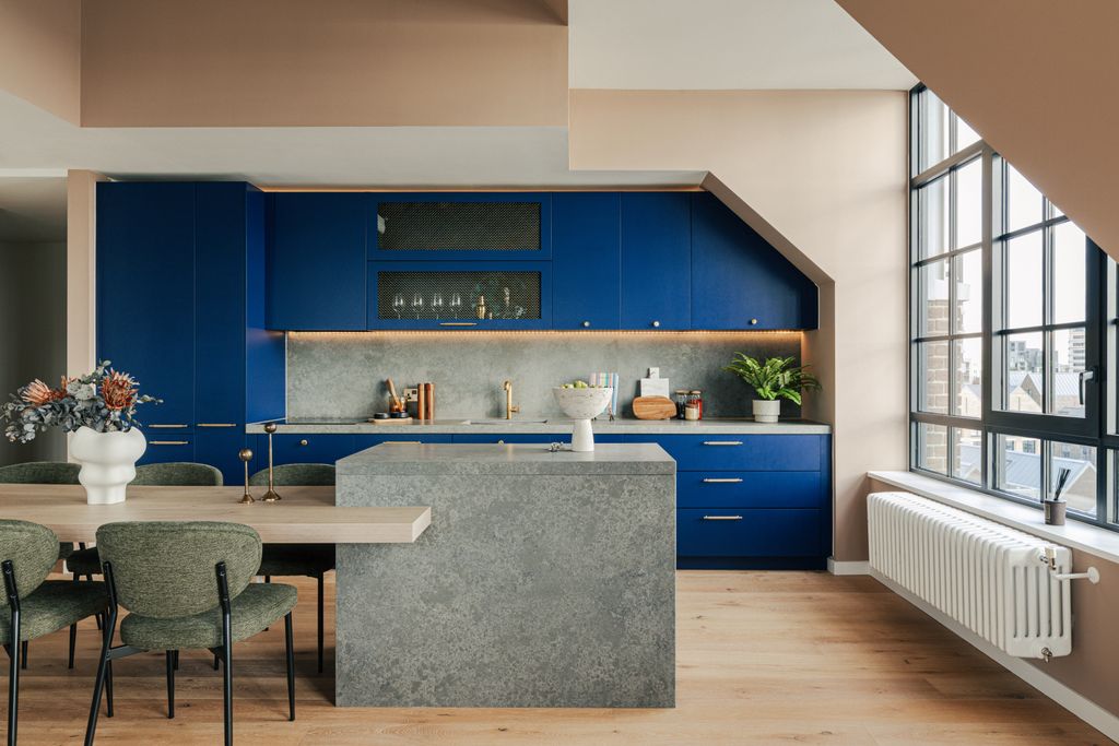 Property photo 3 of 30 Gallery