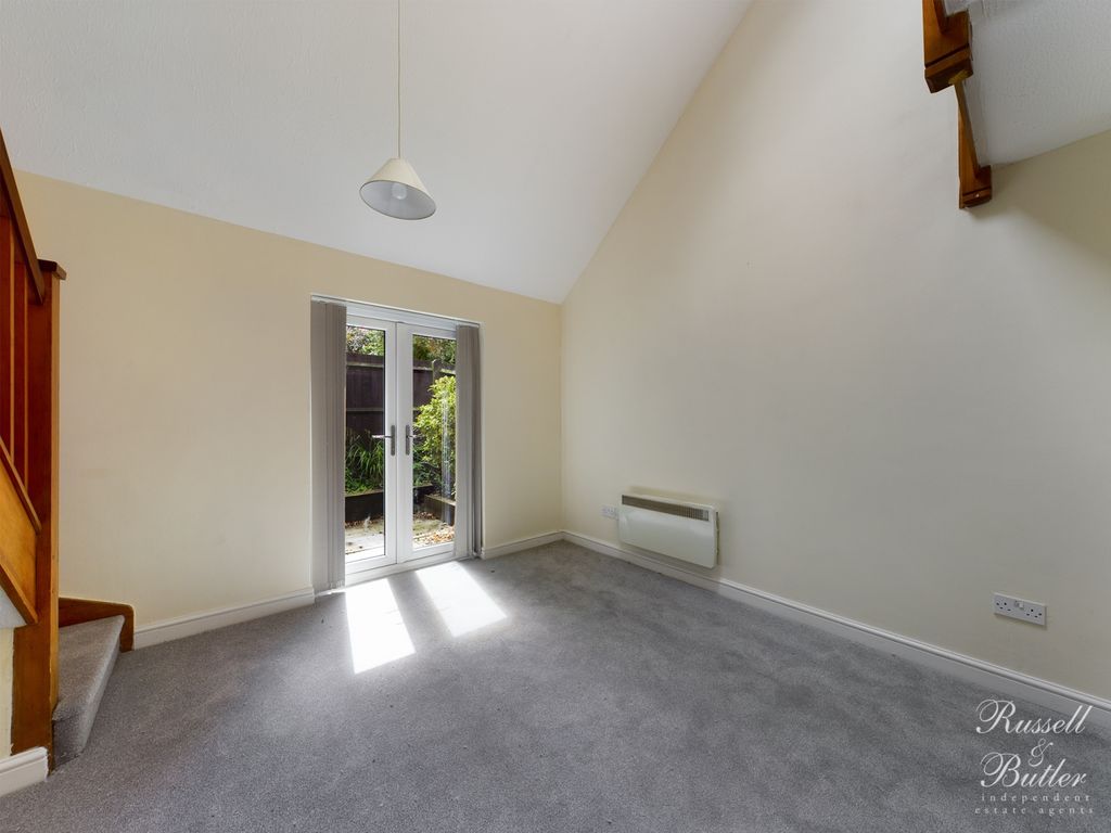 Property photo 2 of 8 Cam00829P1-Pr0181-Still08