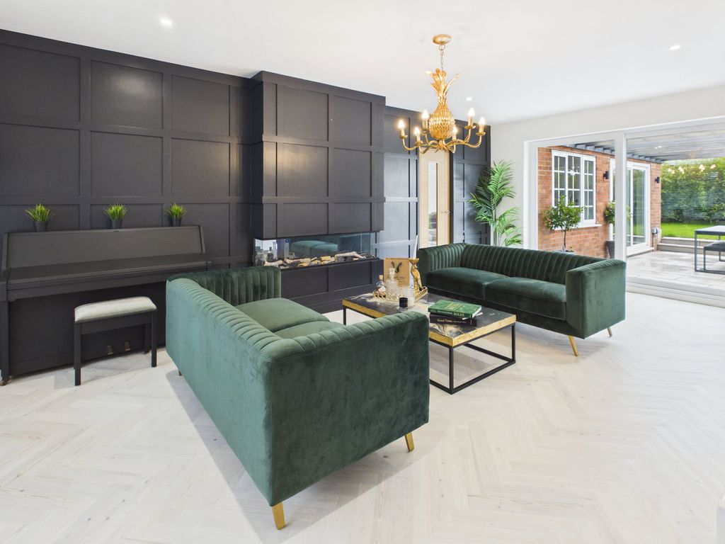 Property photo 2 of 41