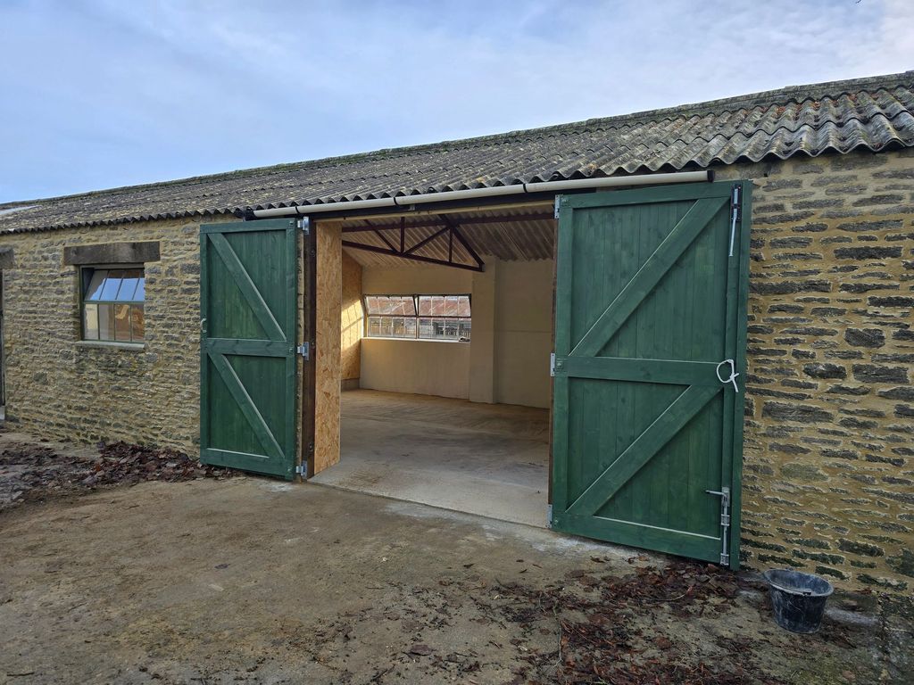 Property photo 1 of 4