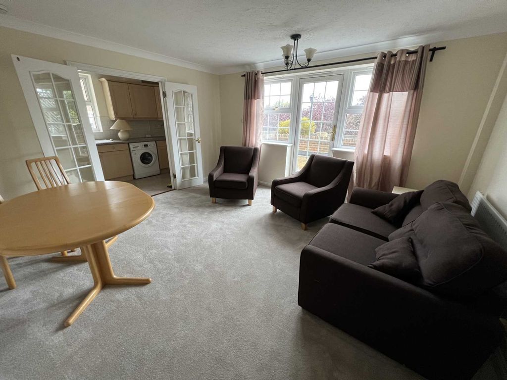 Property photo 3 of 15
