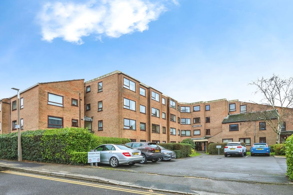 Property photo 1 of 20