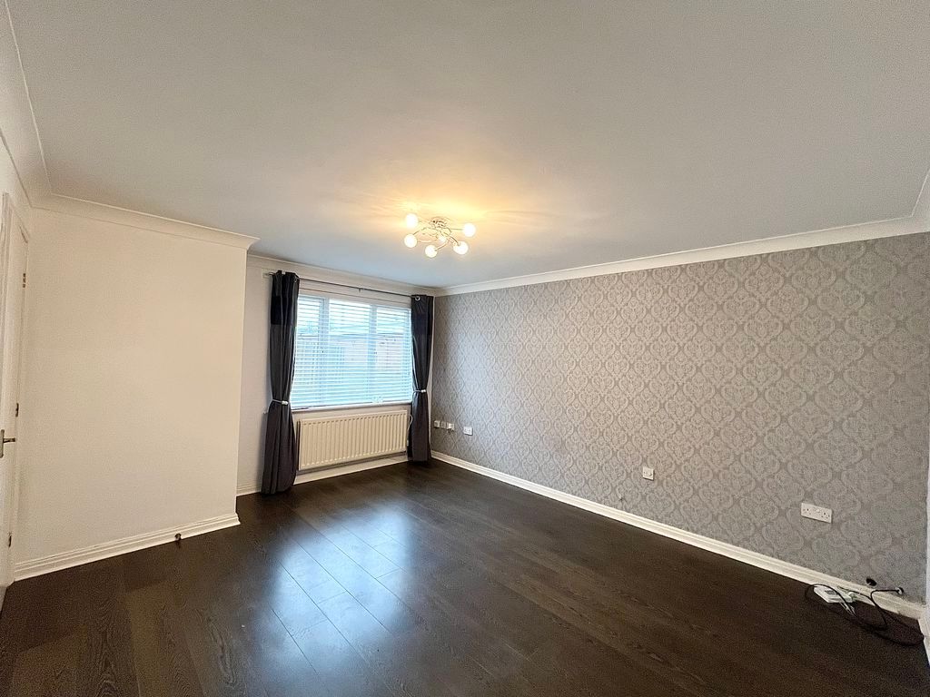 Property photo 3 of 16 Photo 1