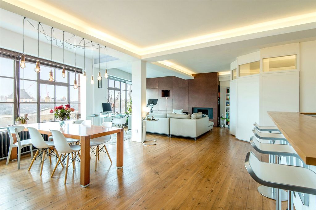 Property photo 1 of 17 Picture No. 06