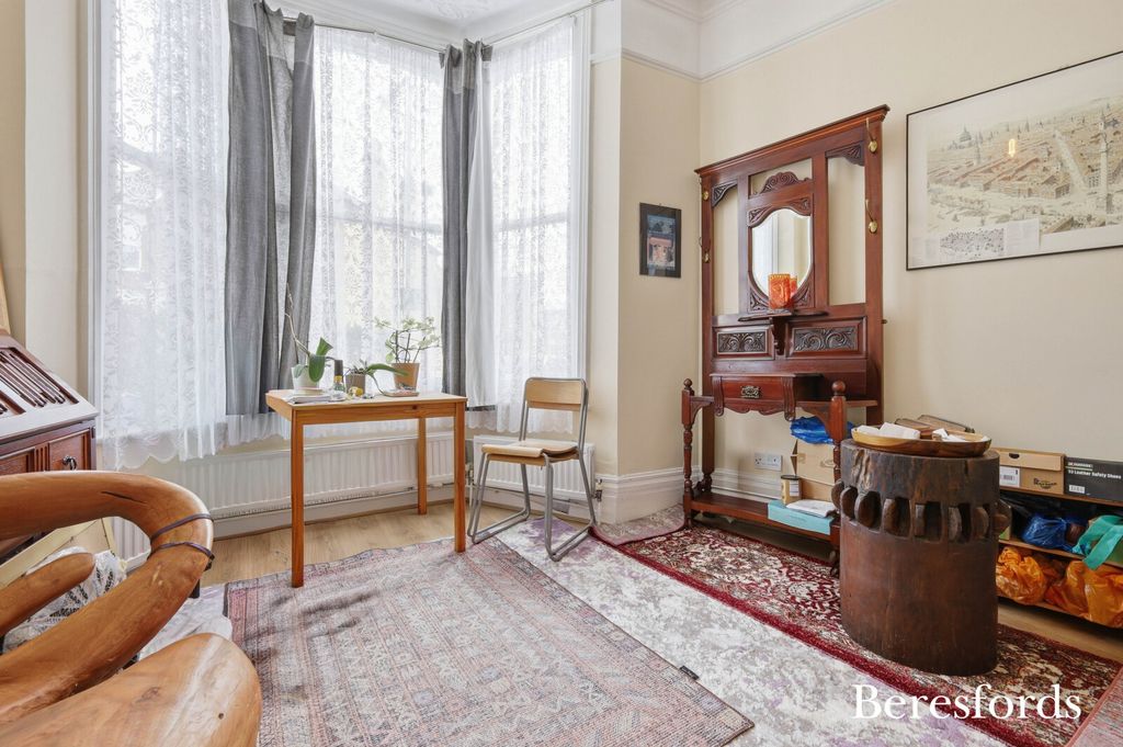 Property photo 3 of 20 Picture No. 05