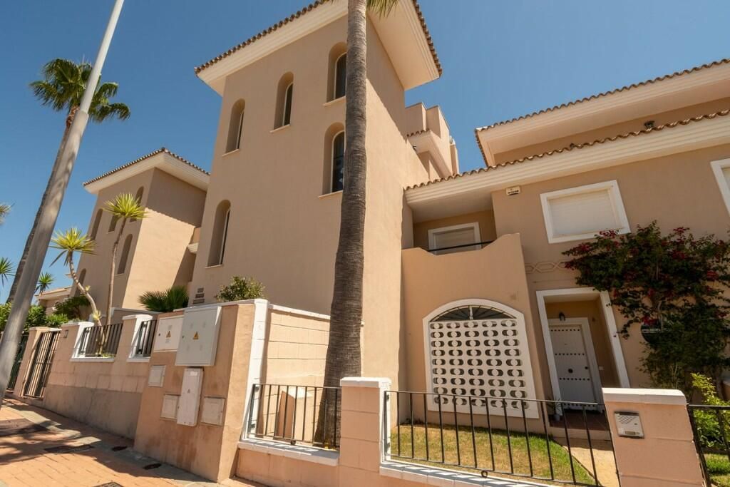 Property photo 2 of 3