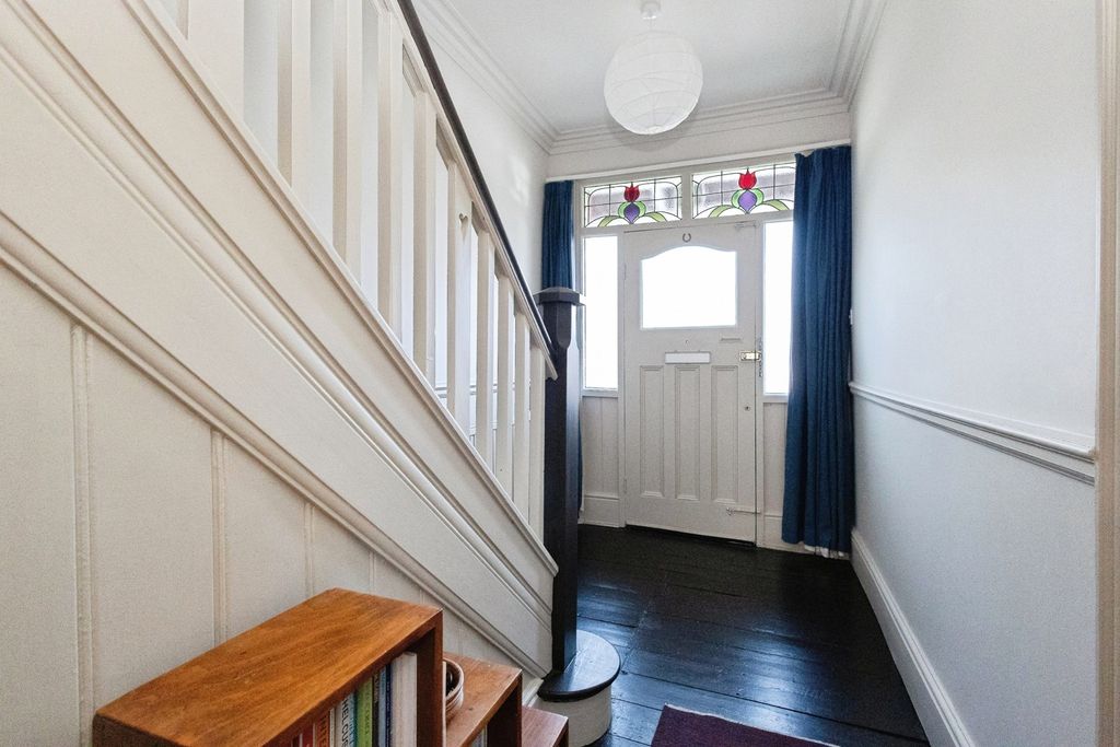 Property photo 3 of 25 Pbox-Img.Jpg