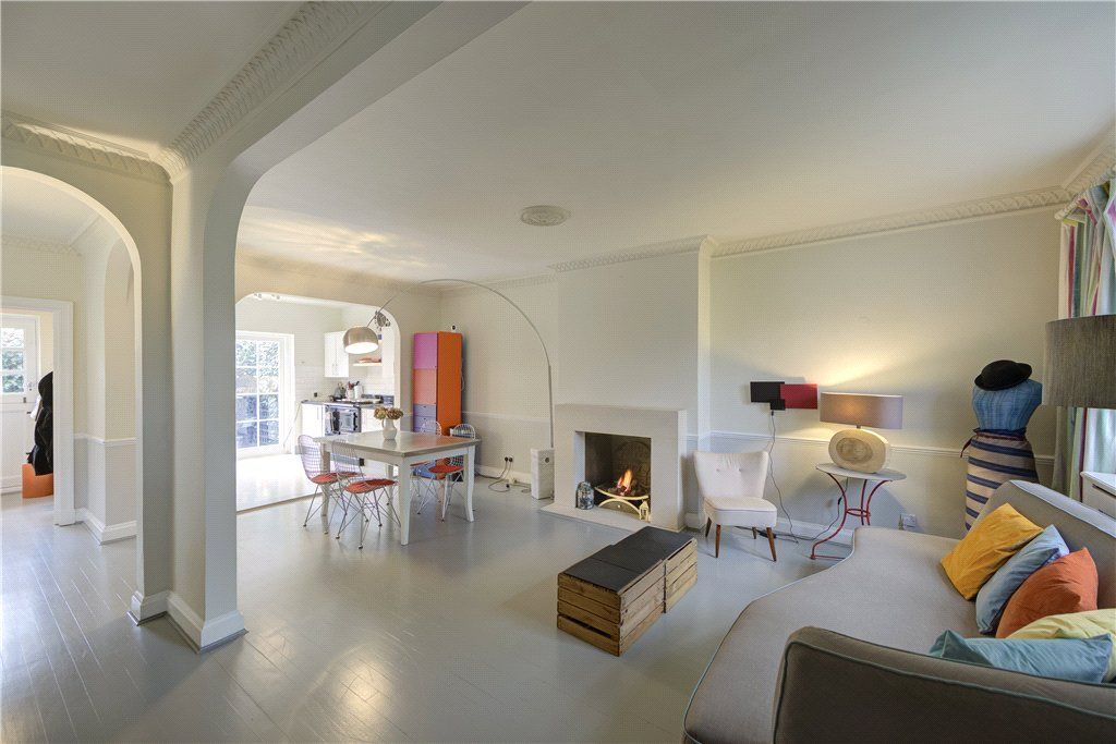 Property photo 1 of 18 Picture No. 03