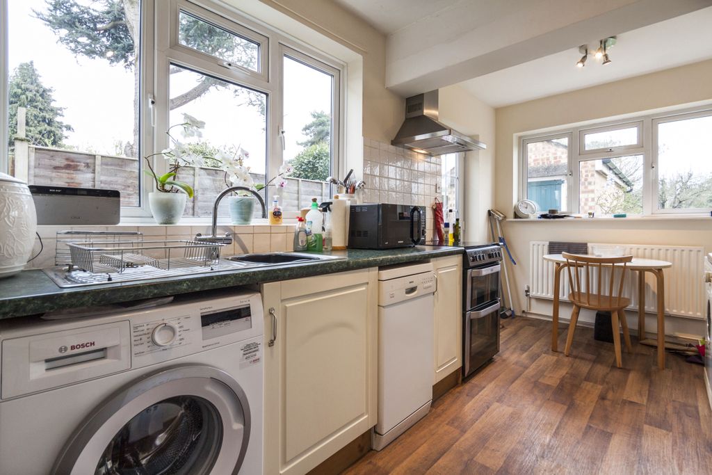 Property photo 3 of 12 Kitchen.Jpg