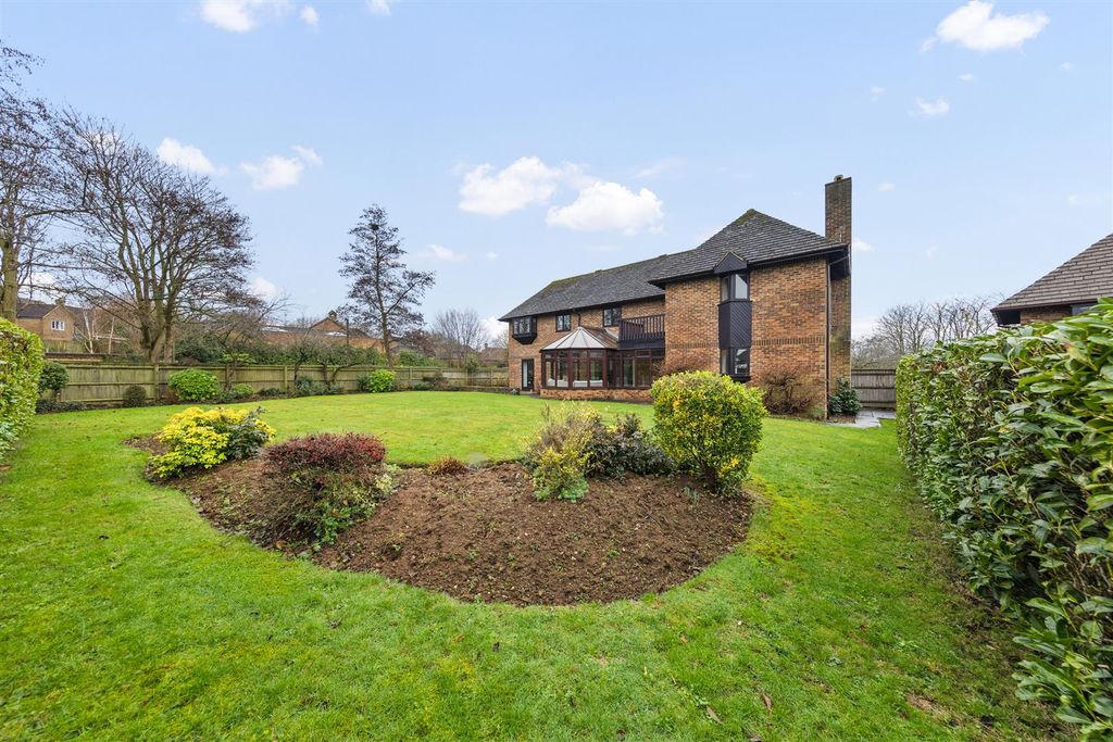 Property photo 3 of 34 2Redlanddrweb07.Jpg