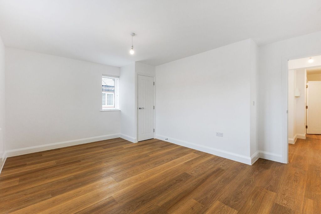 Property photo 2 of 7 Picture No. 07