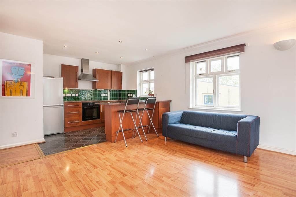 Property photo 1 of 8
