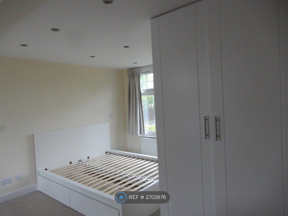 Property photo 1 of 2