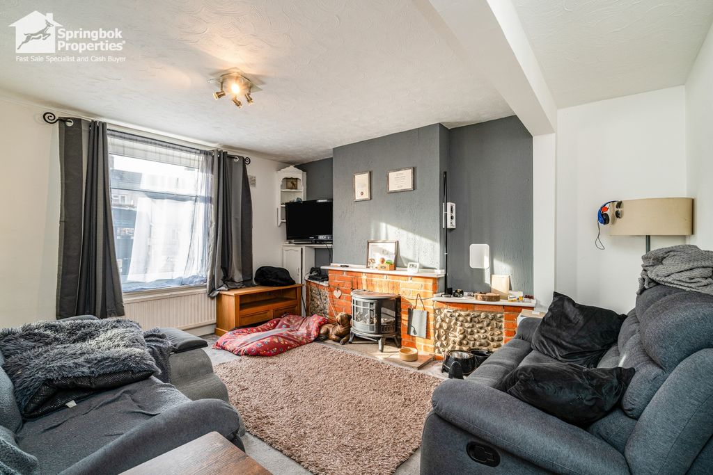 Property photo 2 of 19 Image 1