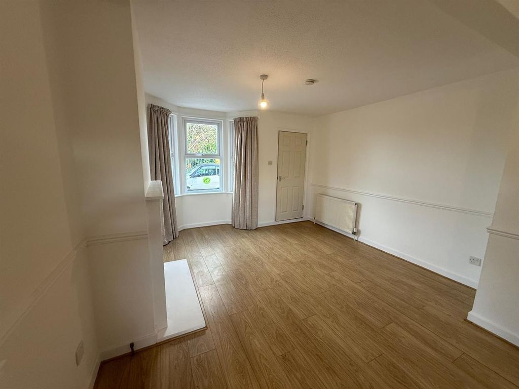 Property photo 2 of 8 2Ed0A5E2-45A7-463A-A79A-2d08B9c0929B.Jpg