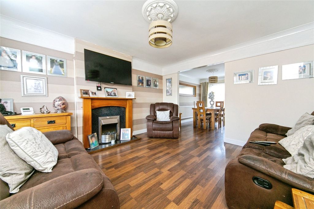 Property photo 3 of 20 Picture No. 17