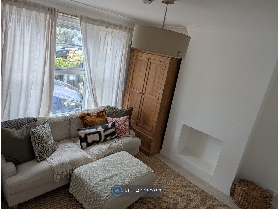 Property photo 3 of 23
