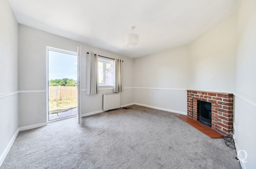 Property photo 2 of 21 cd052d33-E0d4-49B...