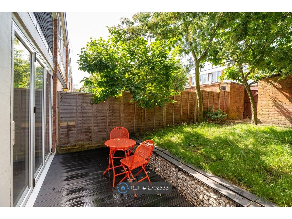 Property photo 2 of 26