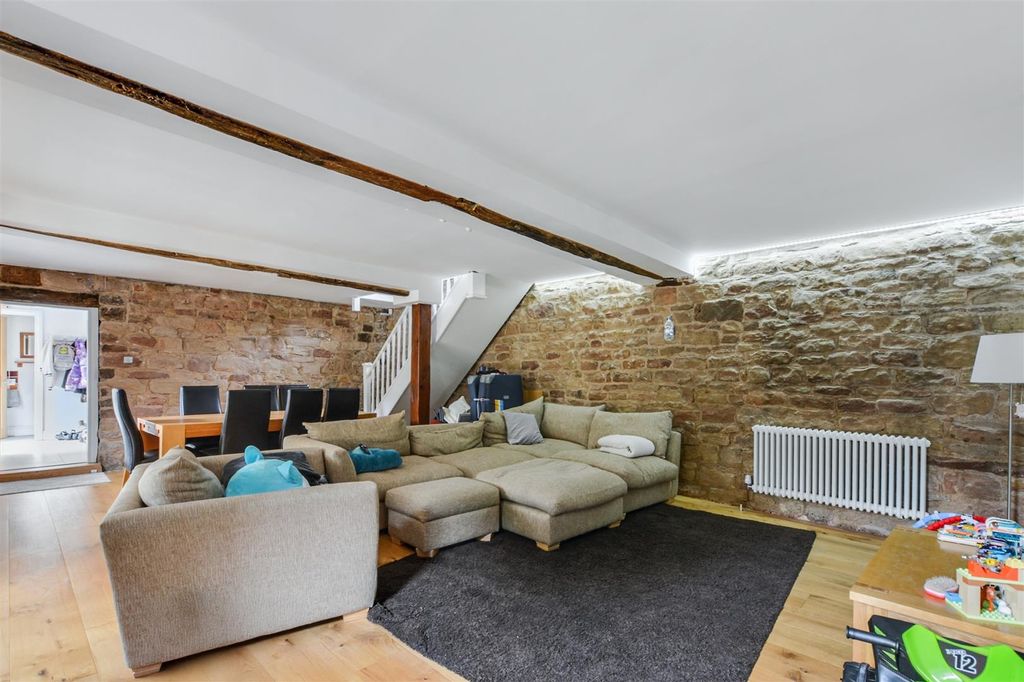 Property photo 2 of 23 3 Dale Road Lounge.Jpg