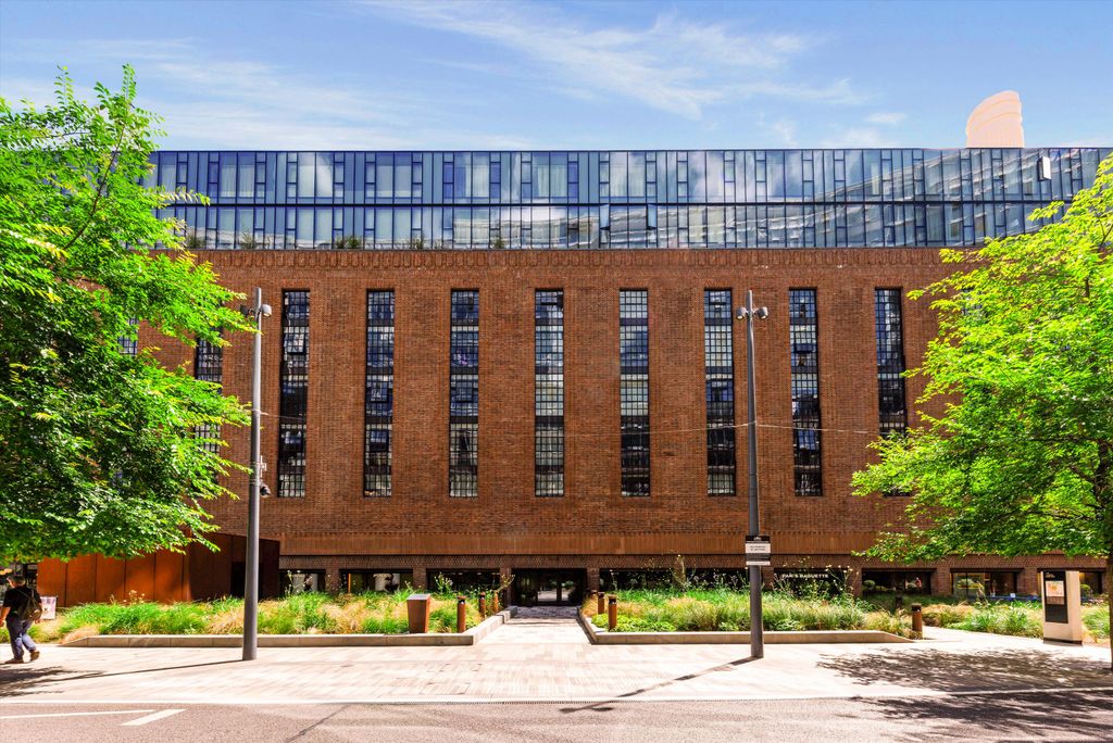 Property photo 1 of 16 Image