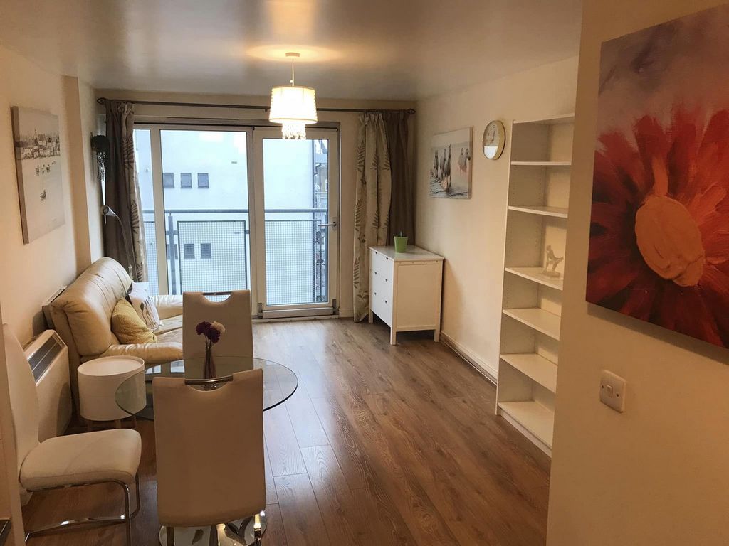 Property photo 2 of 7