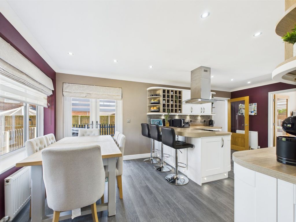 Property photo 3 of 26