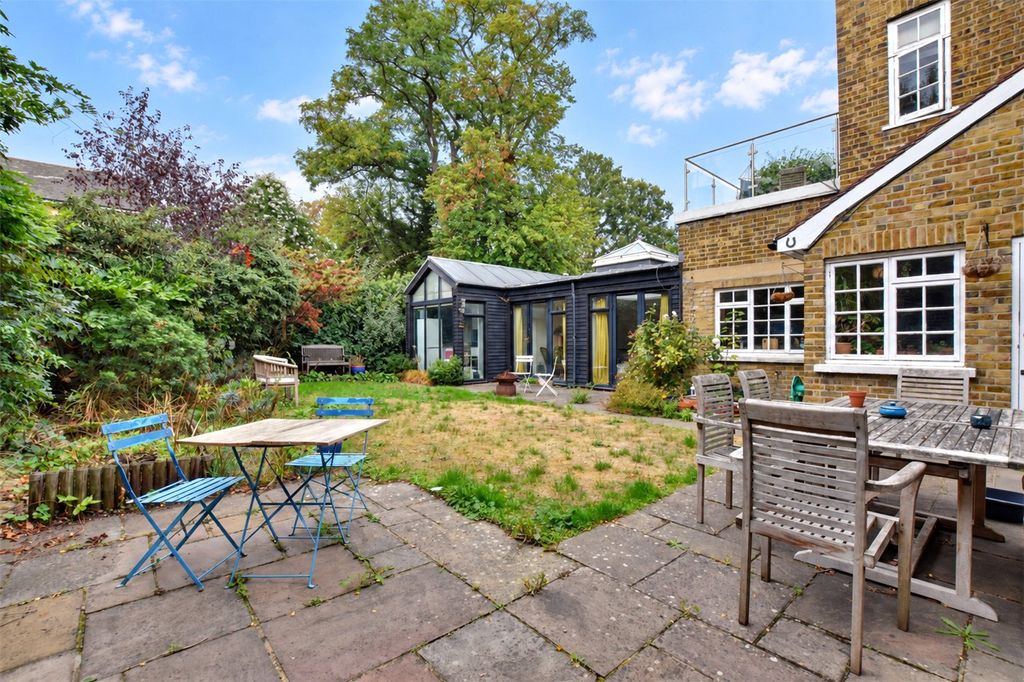 Property photo 3 of 22 Picture No. 39