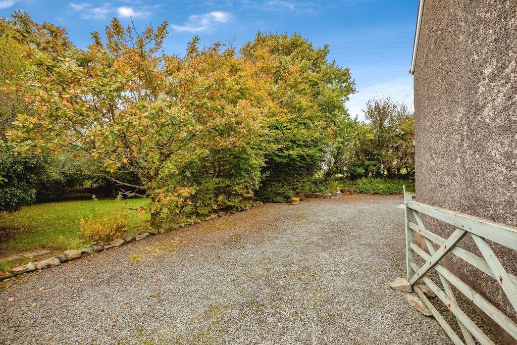 Property photo 3 of 24 Photo