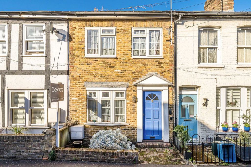 Property photo 1 of 5