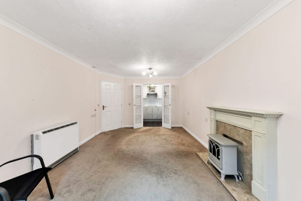 Property photo 3 of 14