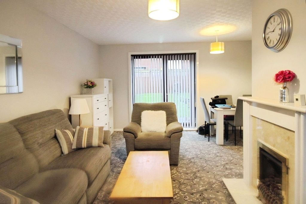 Property photo 3 of 8 Picture No. 04