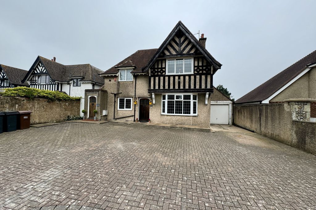Property photo 1 of 26